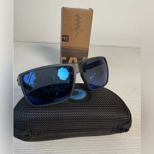 Costa Del Mar Rincon II Matte Black/Blue Mirror 580P Polarized 64 mm Sunglasses